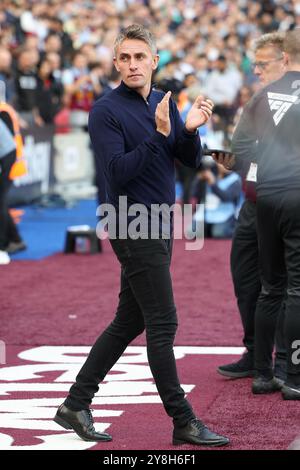 Londra, Regno Unito. 5 ottobre 2024. Kieran McKenna manager dell'Ipswich Town durante la partita West Ham United FC contro Ipswich Town FC English Premier League al London Stadium, Londra, Inghilterra, Regno Unito il 5 ottobre 2024 Credit: Every Second Media/Alamy Live News Foto Stock
