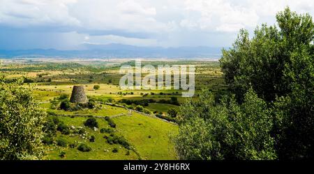 Nuraghe Orolio. Silanus, Provincia di Nuoro, Sardegna, Italia Foto Stock