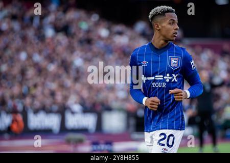 Londra, Regno Unito. 5 ottobre 2024. Londra, Inghilterra, 5 ottobre 2024: Omari Hutchinson (20 Ipswich Town) durante la partita di Premier League tra West Ham e Ipswich Town al London Stadium di Londra, Inghilterra. (Pedro Porru/SPP) credito: SPP Sport Press Photo. /Alamy Live News Foto Stock