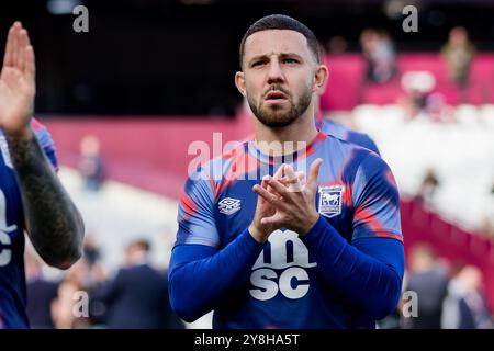 Londra, Regno Unito. 5 ottobre 2024. Londra, Inghilterra, 5 ottobre 2024: Conor Chaplin (10 Ipswich Town) si riscalda prima della partita di Premier League tra West Ham e Ipswich Town al London Stadium di Londra, Inghilterra. (Pedro Porru/SPP) credito: SPP Sport Press Photo. /Alamy Live News Foto Stock