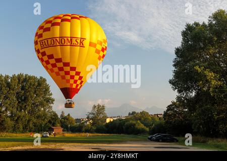 Mongolfiera in decollo da Poprad, Slovacchia Foto Stock