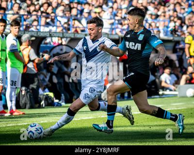 Buenos Aires, Argentina. 5 ottobre 2024. Il club dell'Atlético Velez Sarsfield sconfisse il Racing Club de Avellaneda 1-0 in una nuova stagione della Afa 'Argentine Professional Football League'. La squadra di Liniers (Buenos Aires) dirige la classifica nazionale di calcio dell'AFA. Il gol è stato segnato SOLO da Braian Romero EDITORIALE | @FACAMORALES Credit: Facundo Morales/Alamy Live News Foto Stock