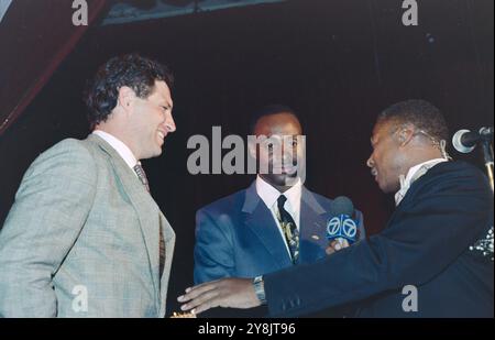 Steve Young e Jerry Rice Oakland California 1990. Crediti: Ross Pelton/MediaPunch Foto Stock