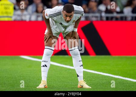 Madrid, Madrid, Spagna. 5 ottobre 2024. Kylian Mbappe del Real Madrid CF visto durante la partita di calcio della Liga EA Sports 2024/25 tra Real Madrid CF e Villarreal CF all'Estadio Santiago Bernabeu il 5 ottobre 2024 a Madrid, Spagna. (Credit Image: © Alberto Gardin/ZUMA Press Wire) SOLO PER USO EDITORIALE! Non per USO commerciale! Foto Stock