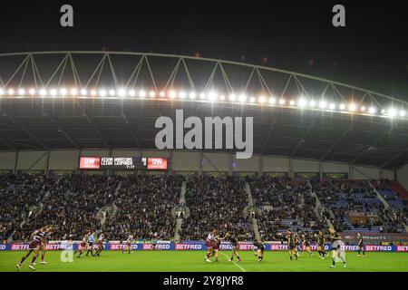 Wigan, Inghilterra - 5 novembre 2024 - Vista generale. Rugby League Betfred Super League, Wigan Warriors vs Leigh Leopards al Brick Community Stadium, Wigan, UK Dean Williams Foto Stock