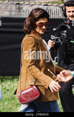 Milano, Italia. 20 settembre 2024. ELISA partecipa al Gucci Fashion Show durante la Milano Womenswear Spring/Summer 2025 a Milano, Italia, il 27 settembre 2024 (foto di Alessandro Bremec/NurPhoto). Crediti: NurPhoto SRL/Alamy Live News Foto Stock