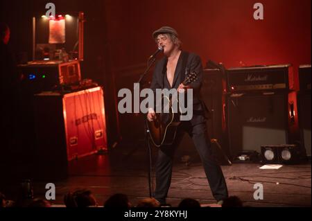 Cambridge, Regno Unito. 6 ottobre 2024. Peter Doherty si esibisce con i Libertines dal vivo al Cambridge Corn Exchange. Cristina Massei/Alamy Live News Foto Stock