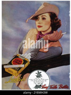 1935 pubblicità di sigarette Lucky Strike - "They Taste Better" Foto Stock