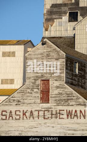 Delapitated Grain Elevator Tuxford Saskatchewan Canada Storage Foto Stock