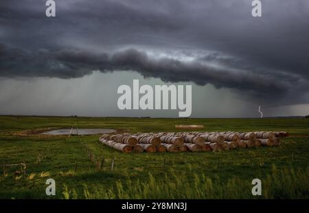 Maggiore tempesta Saskatchewan in estate rurale Canada Foto Stock