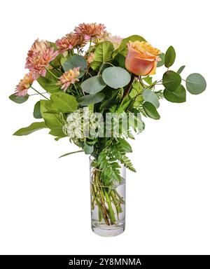 Primo piano di un isolato floreale in un vaso di vetro Foto Stock