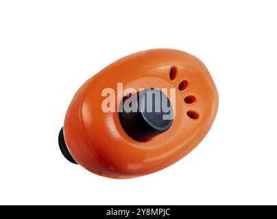 Primo piano di un clicker isolato utilizzato per l'addestramento del cane Foto Stock