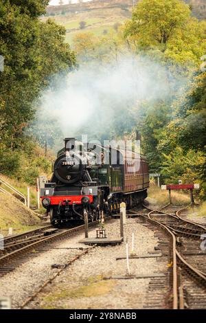 Oxenhope,West Yorkshire. 6th October 2024.   Autumn arrives at the Keighley Worth Valley Railway as the Autumn Gala gets underway on Sunday morning at Oxenhope train station. The event is part of the regular Heritage calendar featuring steam locomotives from yesterday year in the picturesque Worth valley made famous by the Bronte sisters .  Credit: Windmill Images/Alamy Live News Foto Stock