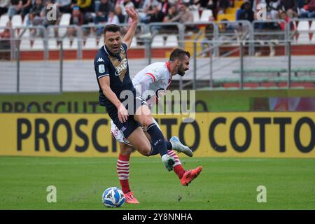 Gabriele Moncini del Brescia calcio FC durante la partita di campionato italiano di calcio di serie B tra il Mantova calcio 1911 e il Brescia calcio FC allo stadio Danilo Martelli il 6 ottobre 2024, Mantova, Italia. Foto Stock