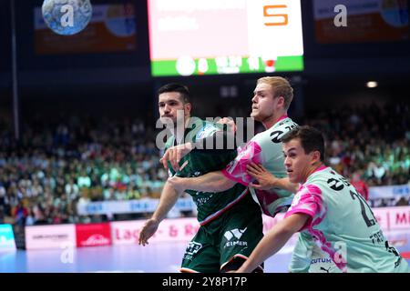 Wetzlar, Germania. 6 ottobre 2024. Wetzlar, Germania, 6 ottobre 2024: Stefan Cavor ( 77 Wetzlar ) durante la partita Liqui Moly Handball-Bundesliga tra HSG Wetzlar e Füchse Berlin alla Buderus-Arena di Wetzlar, GERMANIA. (Julia Kneissl/SPP) credito: SPP Sport Press Photo. /Alamy Live News Foto Stock