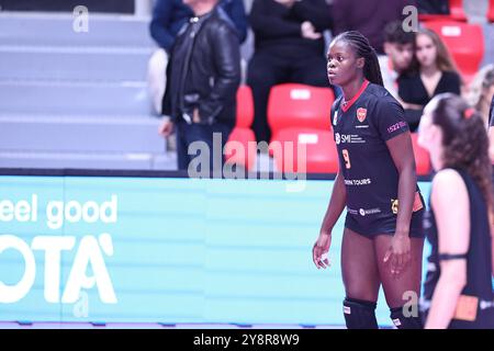 Anna Adelusi (Roma Volley) durante la partita Roma Volley vs CDA Volley Talmassons FVG, pallavolo italiano di serie A1 femminile a Roma, Italia, 6 ottobre 2024 Foto Stock