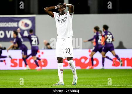 Firenze, Italia. 6 ottobre 2024. Tammy Abraham dell'AC Milan sembra deluso dopo che Albert Gudmundsson dell'ACF Fiorentina (non in foto) ha segnato il gol del 2-1 durante la partita di serie A tra l'ACF Fiorentina e l'AC Milan allo stadio Artemio Franchi di Firenze (Italia), 6 ottobre 2024. Crediti: Insidefoto di andrea staccioli/Alamy Live News Foto Stock