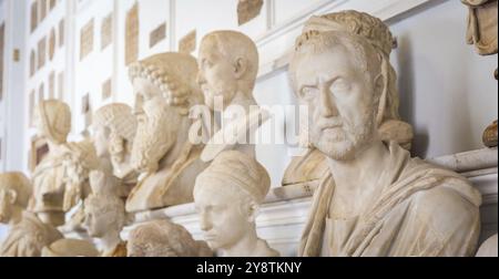 ROMA, ITALIA, CIRCA AGOSTO 2020: La collezione interna dei Musei Vaticani prospettiva Foto Stock