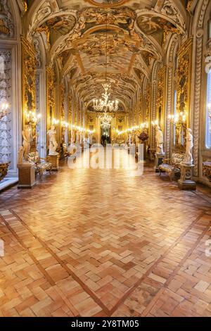 Roma, Italia, 28 dicembre 2023: Galleria Doria Pamphilj, palazzo di lusso del XVI secolo, Europa Foto Stock