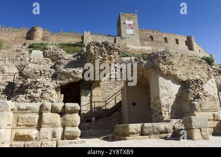 Teatro e castello dell'Antico Romano, Medellin, Badajoz, Estremadura, Spagna, Europa Foto Stock