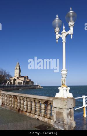 Chiesa di San Pedro Apostol, Gijon, Asturie, Spagna, Europa Foto Stock