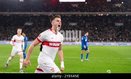 Tor zum 1:1 durch Ermedin Demirovic (VfB Stoccarda, #09) Nachschuss beim Elfmeter, Strafstoss. Jubel, Torjubel. GER, VfB Stuttgart vs. TSG 1899 Hoffenheim, Fussball, Herren, 1. Bundesliga, 6 anni. Spieltag, Saison 24/25, 06.10.2024, LE NORMATIVE DFL/DFB VIETANO QUALSIASI USO DI FOTOGRAFIE COME SEQUENZE DI IMMAGINI E/O QUASI-VIDEO, foto: Eibner-Pressefoto/Wolfgang Frank Foto Stock