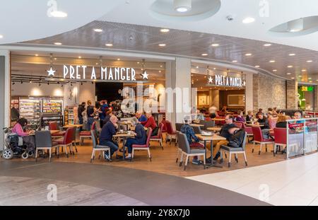 Pret A Manger nel centro commerciale Bon Accord nella città di Aberdeen, Scozia Foto Stock