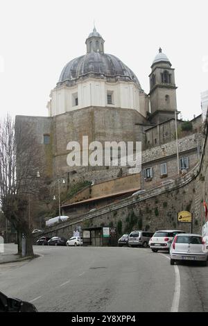 Montefiascone, Italia. Vista sulla cattedrale di Montefiascone. Foto Stock