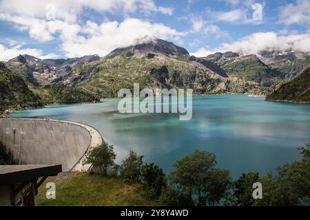 diga in emosson nel vallese in svizzera Foto Stock