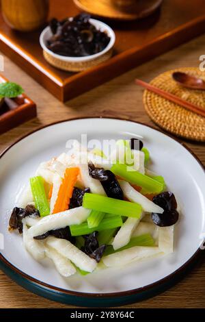 Cinese Yam Stir-fritto Black Fungus Vegetable Diet Foto Stock