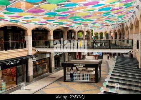 Il centro commerciale Forum di Aveiro, Portogallo Foto Stock