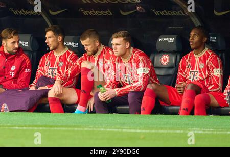 Leon GORETZKA, FCB 8 Eric Dier, FCB 15 Daniel Peretz, FCB 24 portiere Mathys Tel, FCB 39 nella partita EINTRACHT FRANKFURT - FC BAYERN MUENCHEN 3-3 il 6 ottobre 2024 a Francoforte, Germania. Stagione 2024/2025, 1.Bundesliga, FCB, München, giorno 6, 6.Spieltag fotografo: Peter Schatz - LE NORMATIVE DFL VIETANO QUALSIASI USO DI FOTOGRAFIE come SEQUENZE DI IMMAGINI e/o QUASI-VIDEO - Foto Stock