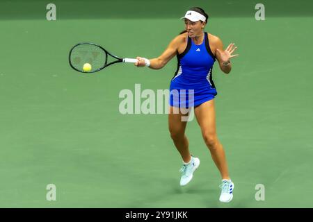 Jessica Pegula (USA) gareggia nelle finali di singolare femminile agli US Open Tennis Championships 2024 il 7 settembre 2024 all'USTA Billie Jean King National Tennis Center di New York. Foto Stock