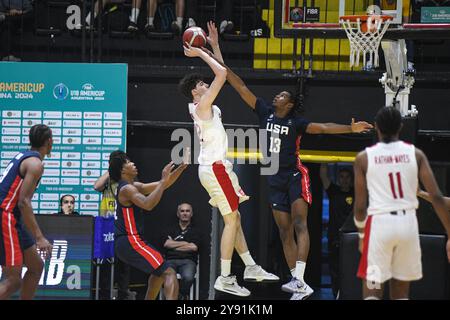 Matthew Dann (Canada), Morez Johnson Jr. (Stati Uniti). FIBA Basketball Americup U18 - Buenos Aires 2024 Foto Stock