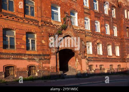 Edificio dell'ex ospedale Lobenicht in via lesopilnaya a Kaliningrad. Russia Foto Stock