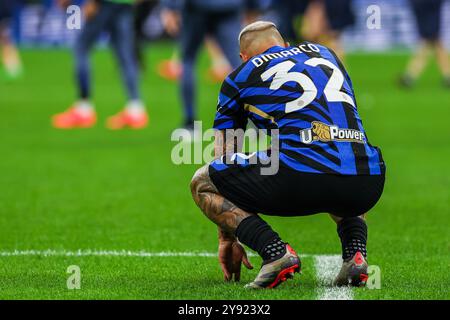 Milano, Italia. 5 ottobre 2024. Federico Dimarco del FC Internazionale reagisce durante la partita di calcio di serie A 2024/25 tra FC Internazionale e Torino FC allo Stadio San Siro. PUNTEGGIO FINALE : Inter 3 | 2 Crvena Torino crediti: SOPA Images Limited/Alamy Live News Foto Stock