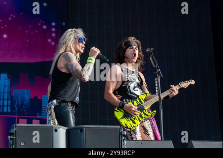 28 giugno 2024: Michael Starr e Satchel si esibiscono con Steel Panther all'Hellfest Open Air festival a Clisson, in Francia Foto Stock