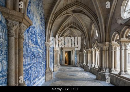 Chiostri gotici della Cattedrale di Porto (se do Porto), Cattedrale Cattolica Romana, Porto (Oporto), Norte, Portogallo, Europa Foto Stock