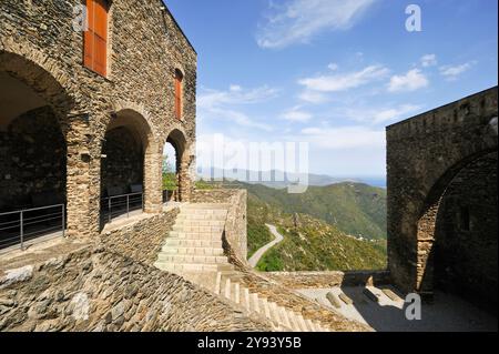 Monastero di Sant Pere de Rodes, Costa Brava, Catalogna, Spagna, Europa Foto Stock