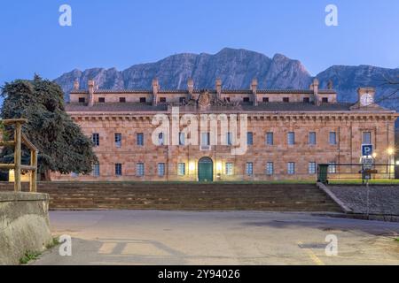 Palazzo reale di Ficuzza, Ficuzza, Corleone, Palermo, Sicilia, Italia, Mediterraneo, Europa Foto Stock