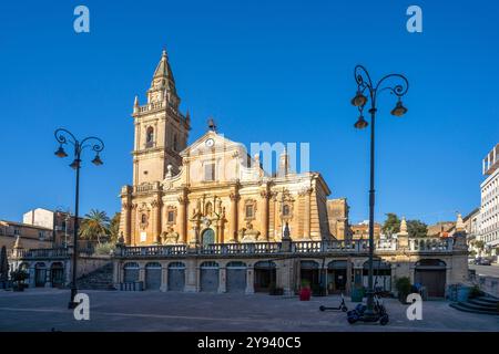 Cattedrale di San Giovanni Battista, Ragusa, patrimonio dell'umanità dell'UNESCO, Sicilia, Italia, Mediterraneo, Europa Foto Stock
