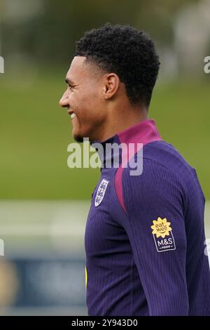 Burton Upon Trent, Regno Unito. 8 ottobre 2024. L'attaccante inglese Ollie Watkins (Aston Villa) durante la sessione di allenamento dell'Inghilterra in vista della partita Inghilterra-Grecia a St. George's Park, Burton upon Trent, Inghilterra, Regno Unito l'8 ottobre 2024 Credit: Every Second Media/Alamy Live News Foto Stock