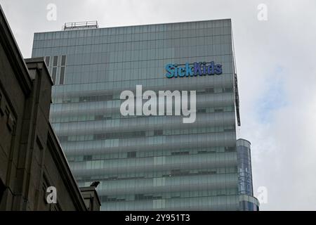 Toronto, ON, Canada – 10 agosto 2024: Vista sul cartello dell'ospedale SickKids a Toronto. Foto Stock