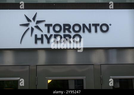 Toronto, ON, Canada – 3 agosto 2024: Veduta sul cartello Toronto Hydro Electric Company. Foto Stock