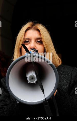 Swidnica, Polonia 3 ottobre 2016. Le donne polacche tengono la protesta nera (protesta di Czarny) contro il divieto pianificato di aborto credito: Kazimierz Jurewicz/Alamy Live News Foto Stock