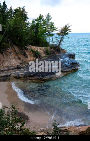 Fotografia delle "insenature", fotografata Rocks National Lakeshore, scattata in un viaggio di agosto con zaino in spalla. Foto Stock