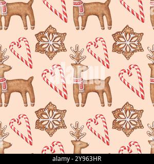 Motivo natalizio senza cuciture con pan di zenzero di renna e cuore di caramelle su sfondo beige. Illustrazione delle vacanze invernali con acquerello disegnato a mano Foto Stock