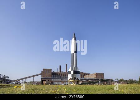 Modello del razzo Aggregat 4 (V 2). Museo storico-tecnico, paesaggio Monumento a Peenemuende. I nazionalsocialisti svilupparono armi di guerra al Foto Stock