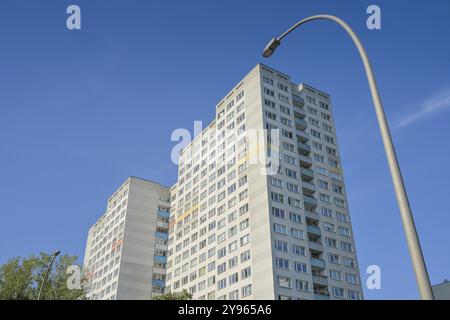 Edificio prefabbricato, grattacielo Landsberger Allee 175, Lichtenberg, Berlino, Germania, Europa Foto Stock