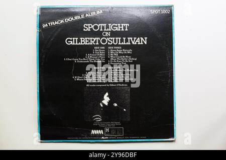 Riflettori puntati su Gilbert o'Sullivan 33 1/3 giri Long Play album back cover. Foto Stock